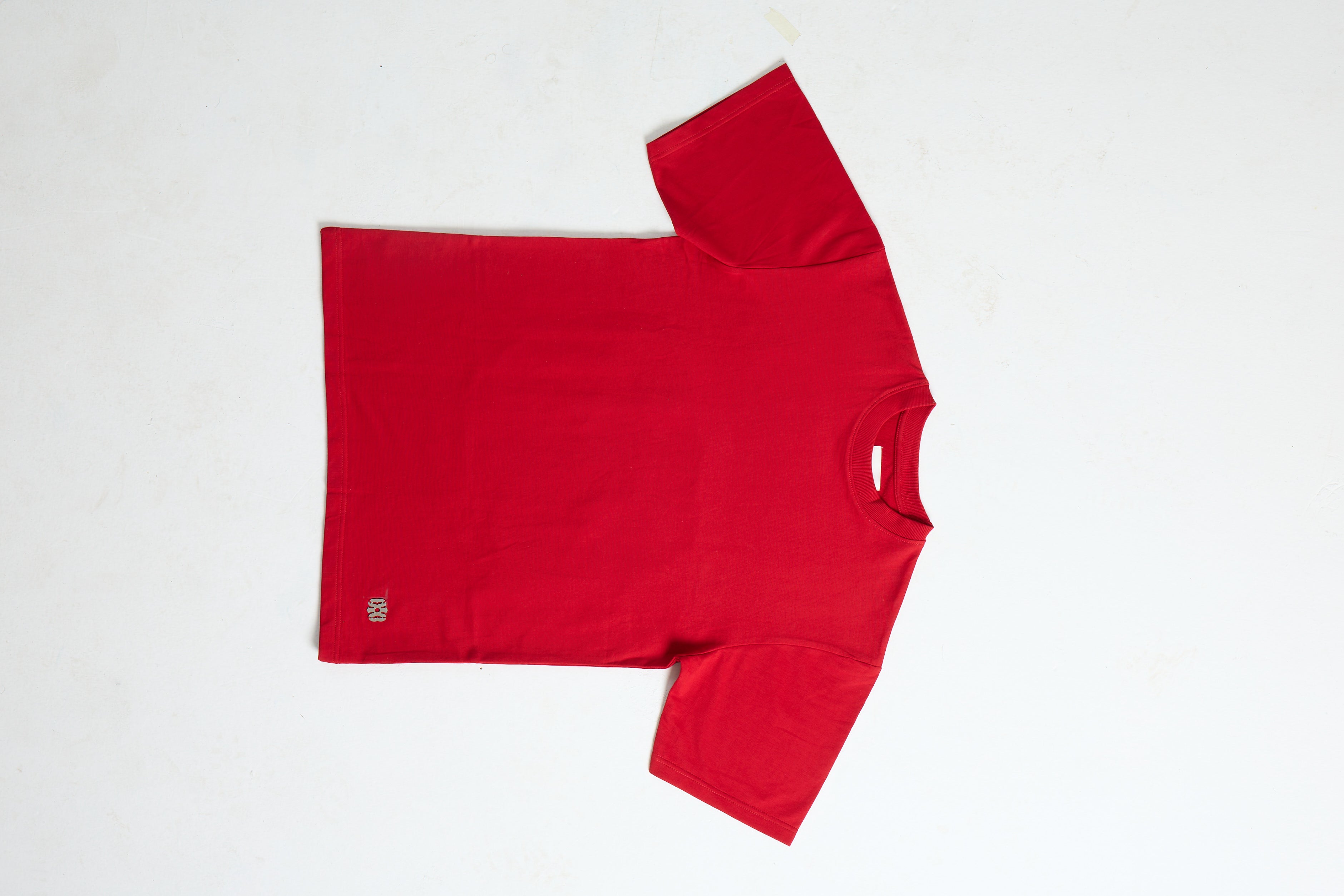 Red Claw – Oversized Unisex T-Shirt
